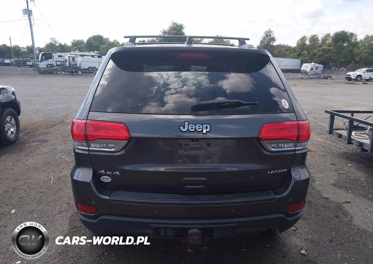 2015 Jeep Grand Cherokee Laredo VIN:1C4RJFAG7FC209973 - 16