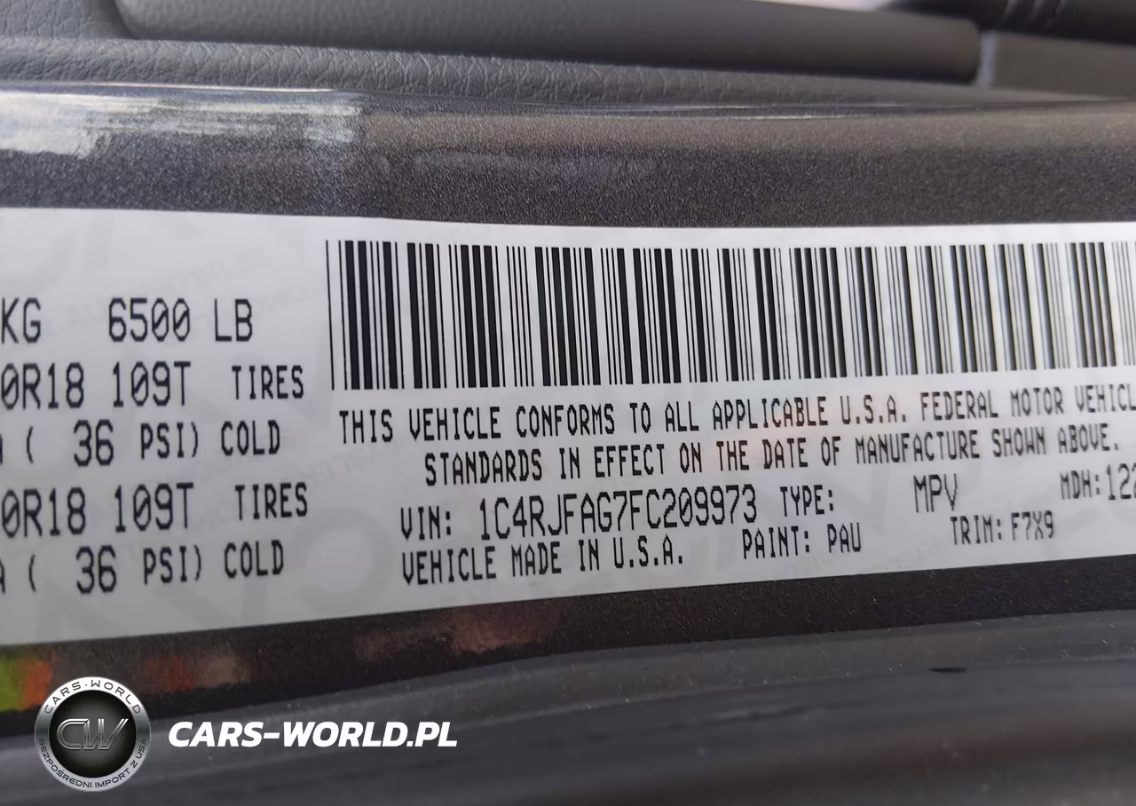 2015 Jeep Grand Cherokee Laredo VIN:1C4RJFAG7FC209973 - 9