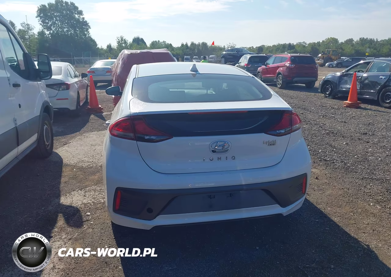 2020 Hyundai Ioniq Hybrid Blue VIN:KMHC65LCXLU233018 - 16