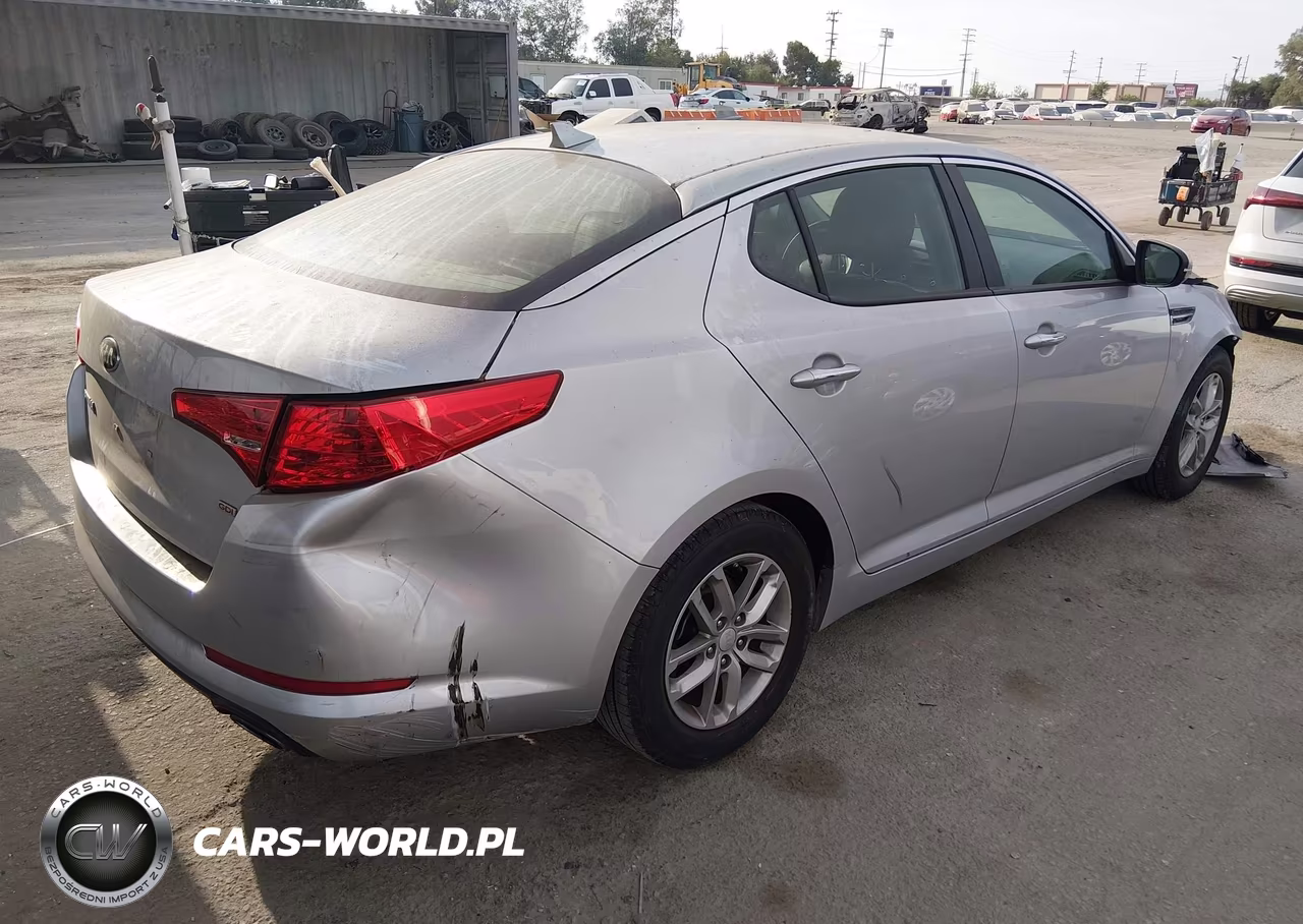2013 Kia Optima Lx VIN:5XXGM4A76DG155968 - 4