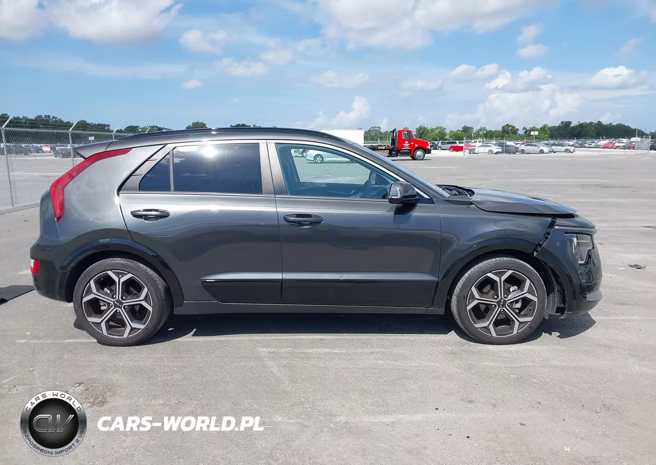 2023 Kia Niro Ex Touring VIN:KNDCR3LE4P5061263 - 13