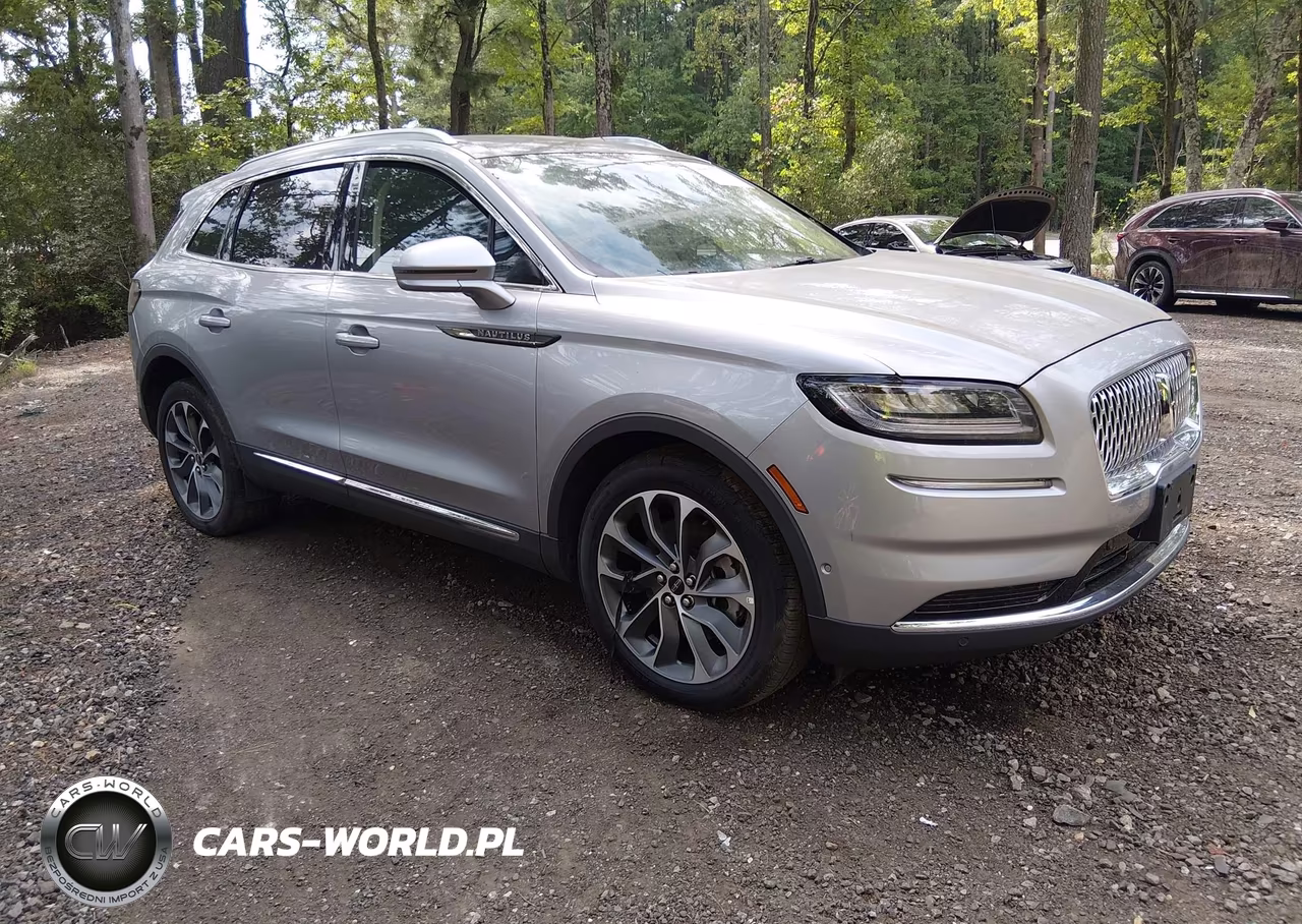 2022 Lincoln Nautilus Reserve – zdjęcie 1 z 16