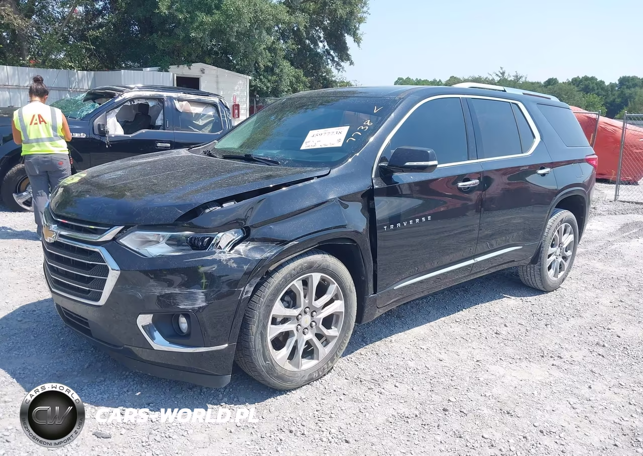 2018 Chevrolet Traverse Premier VIN:1GNERKKW7JJ257832 - 2