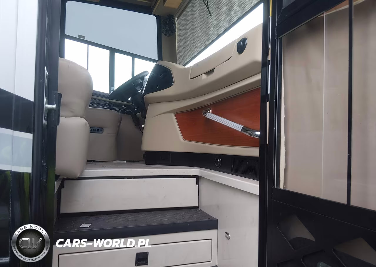 2019 Tiffin Motorhomes Inc Phaeton VIN:5VBPA57A1KA119879 - 5