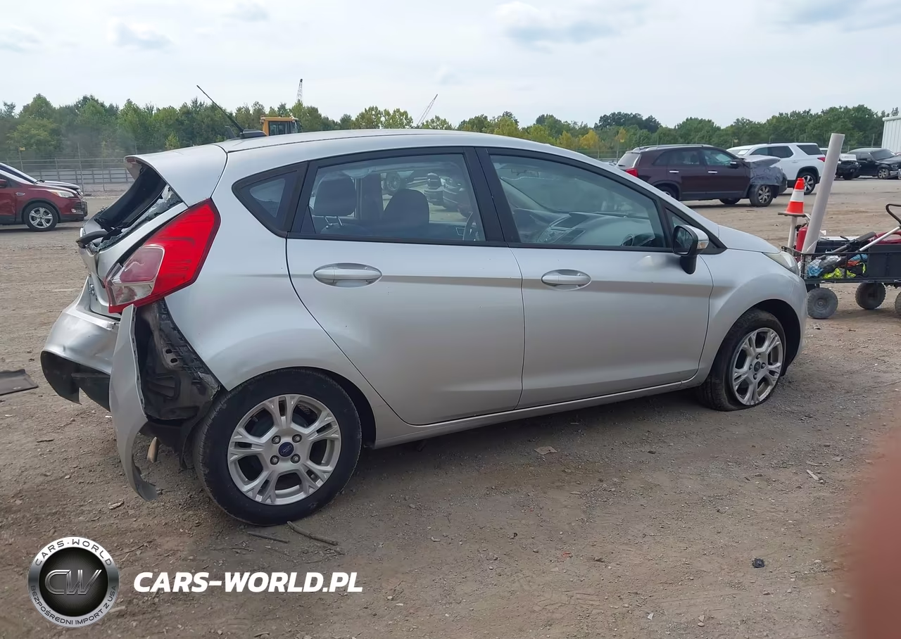 2015 Ford Fiesta Se VIN:3FADP4EJ7FM132528 - 12