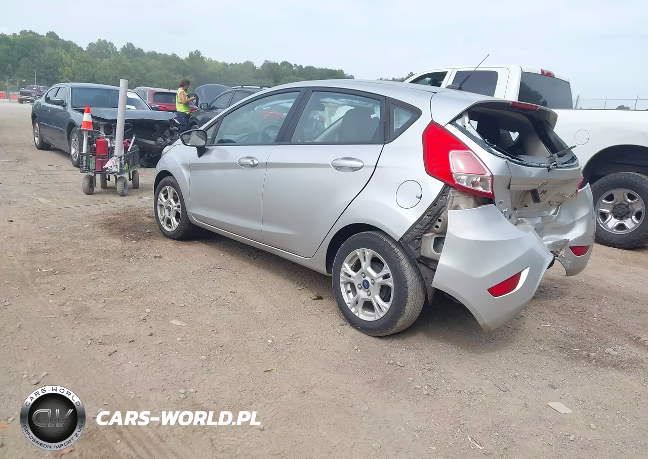 2015 Ford Fiesta Se VIN:3FADP4EJ7FM132528 - 3