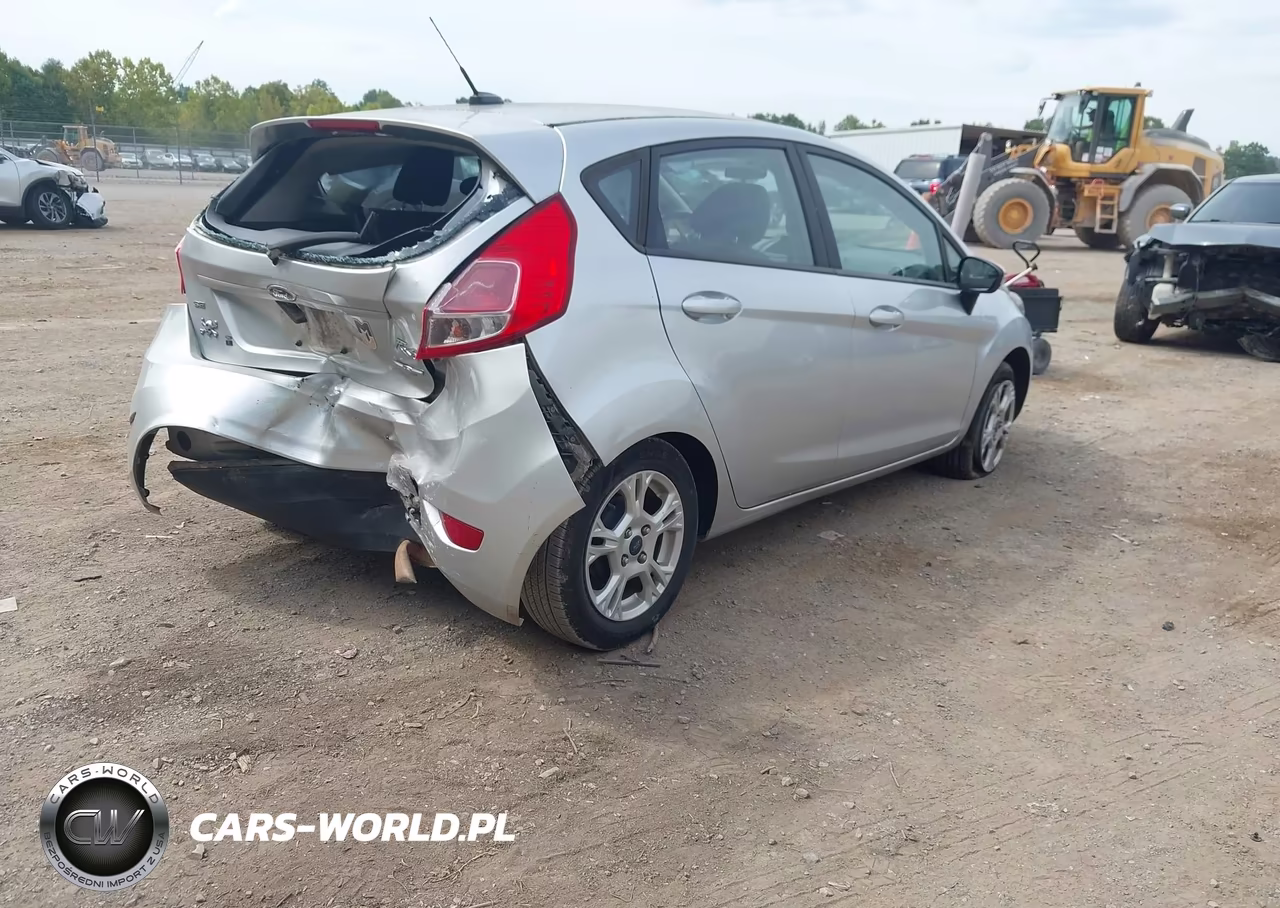 2015 Ford Fiesta Se VIN:3FADP4EJ7FM132528 - 4