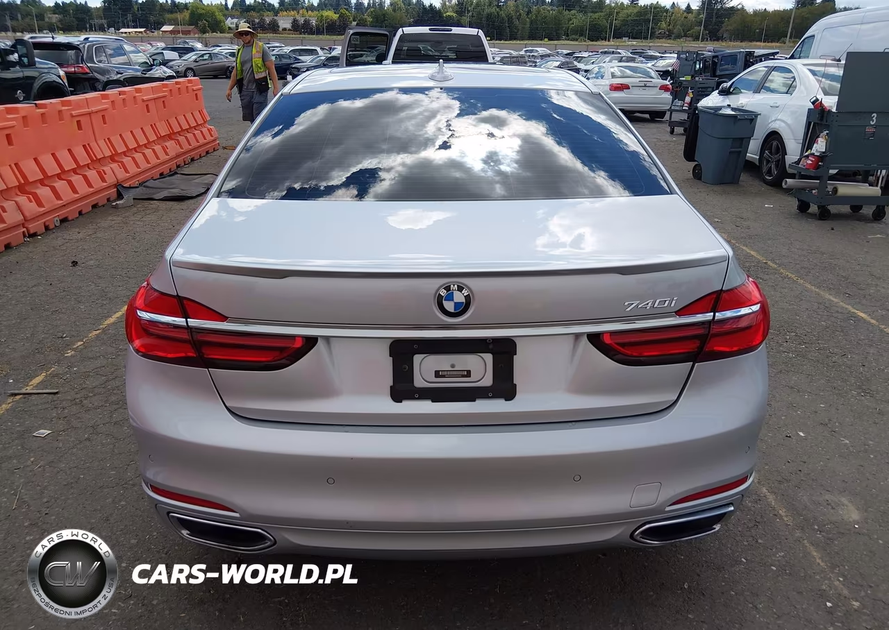 2018 BMW 740I VIN:WBA7E2C58JG742283 - 17