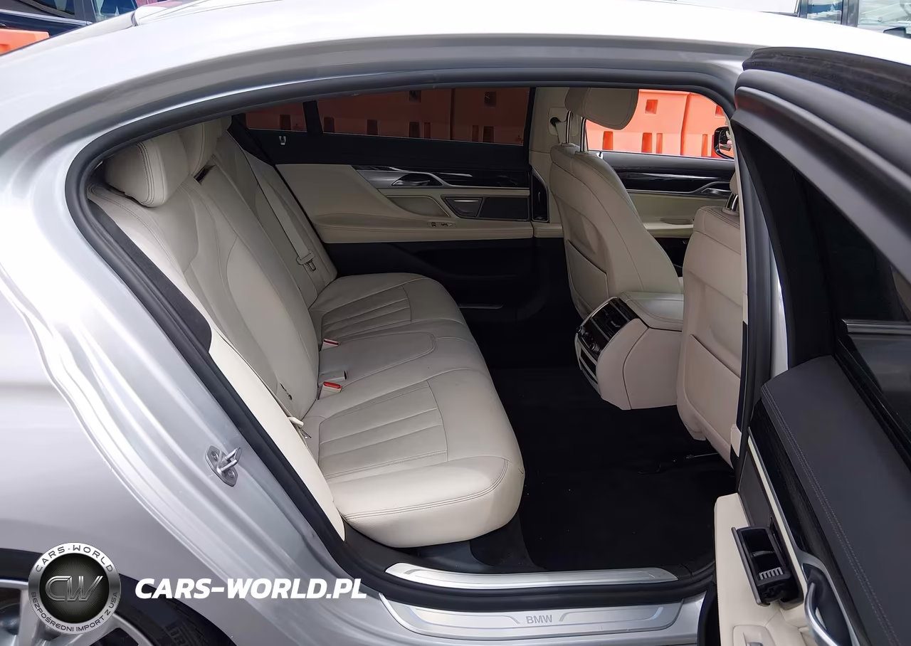 2018 BMW 740I VIN:WBA7E2C58JG742283 - 8