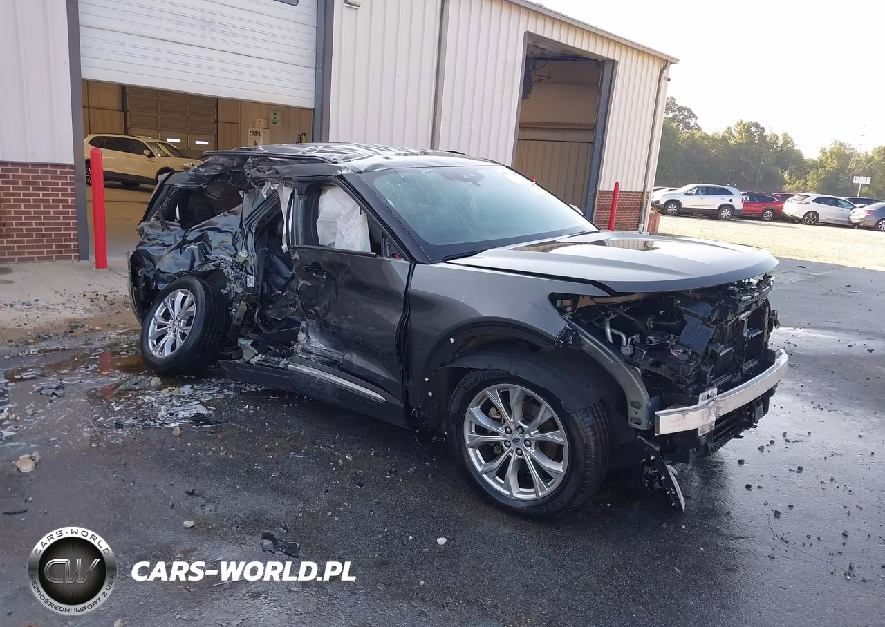 2020 Ford Explorer Xlt