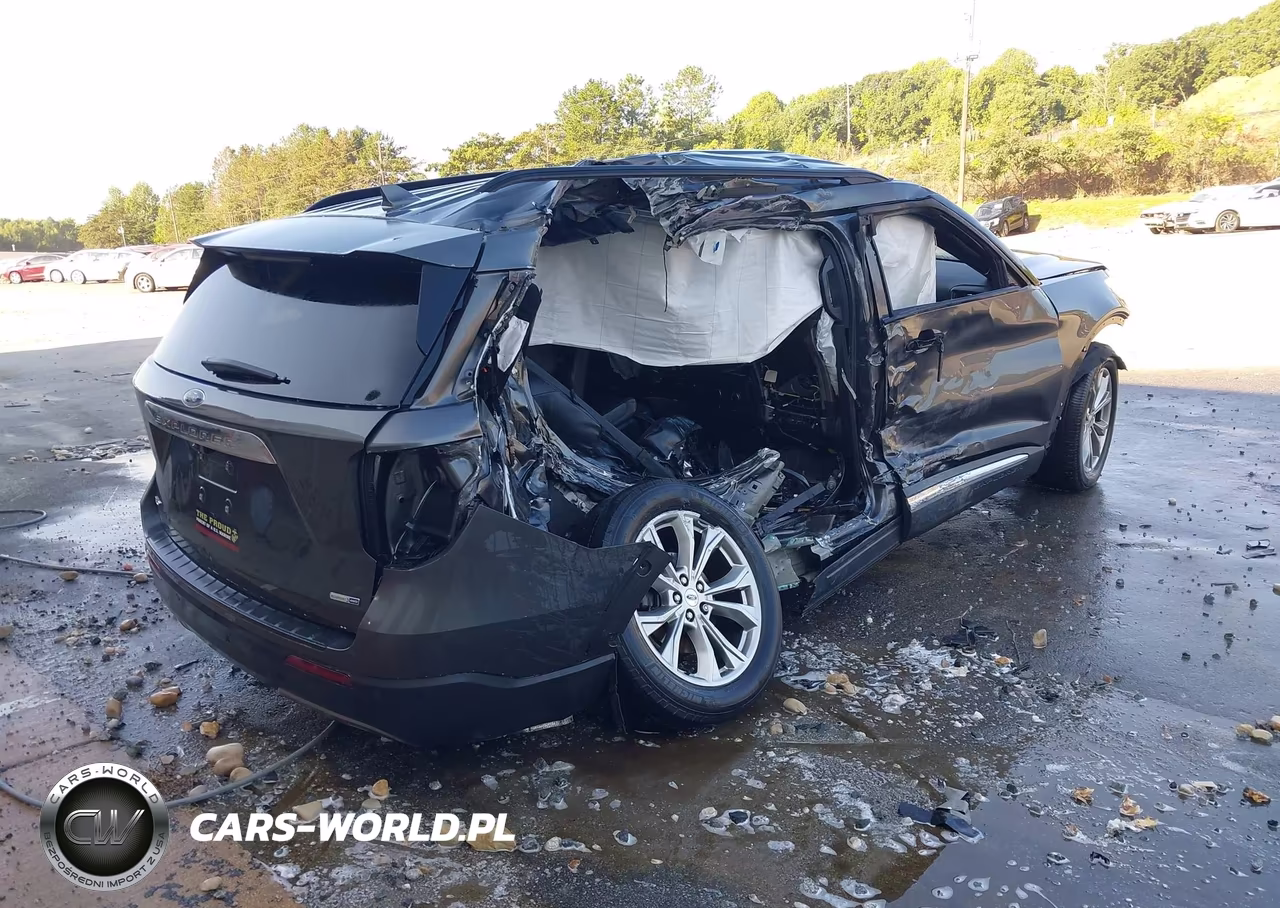 2020 Ford Explorer Xlt VIN:1FMSK8DHXLGB25547 - 4