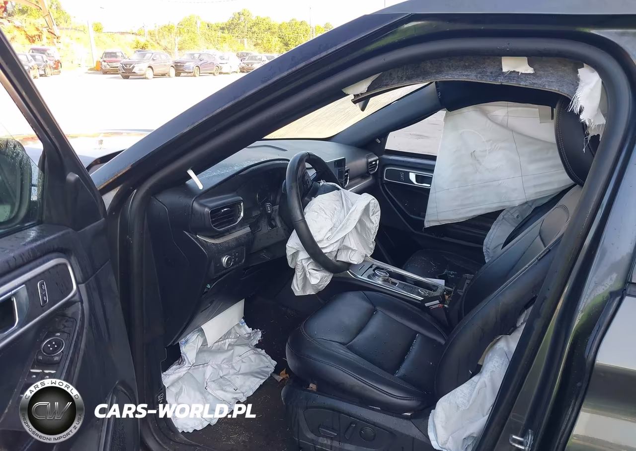 2020 Ford Explorer Xlt VIN:1FMSK8DHXLGB25547 - 5