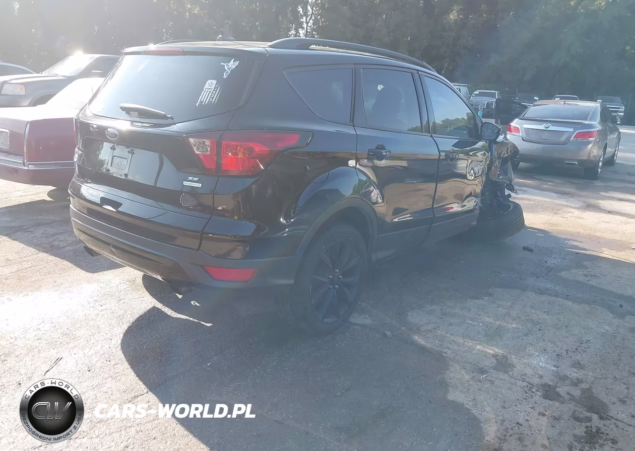 2019 Ford Escape Se VIN:1FMCU0GD2KUA78958 - 4