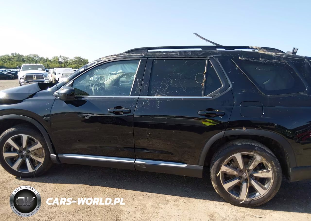 2025 Honda Pilot Touring VIN:5FNYG1H72SB080847 - 14