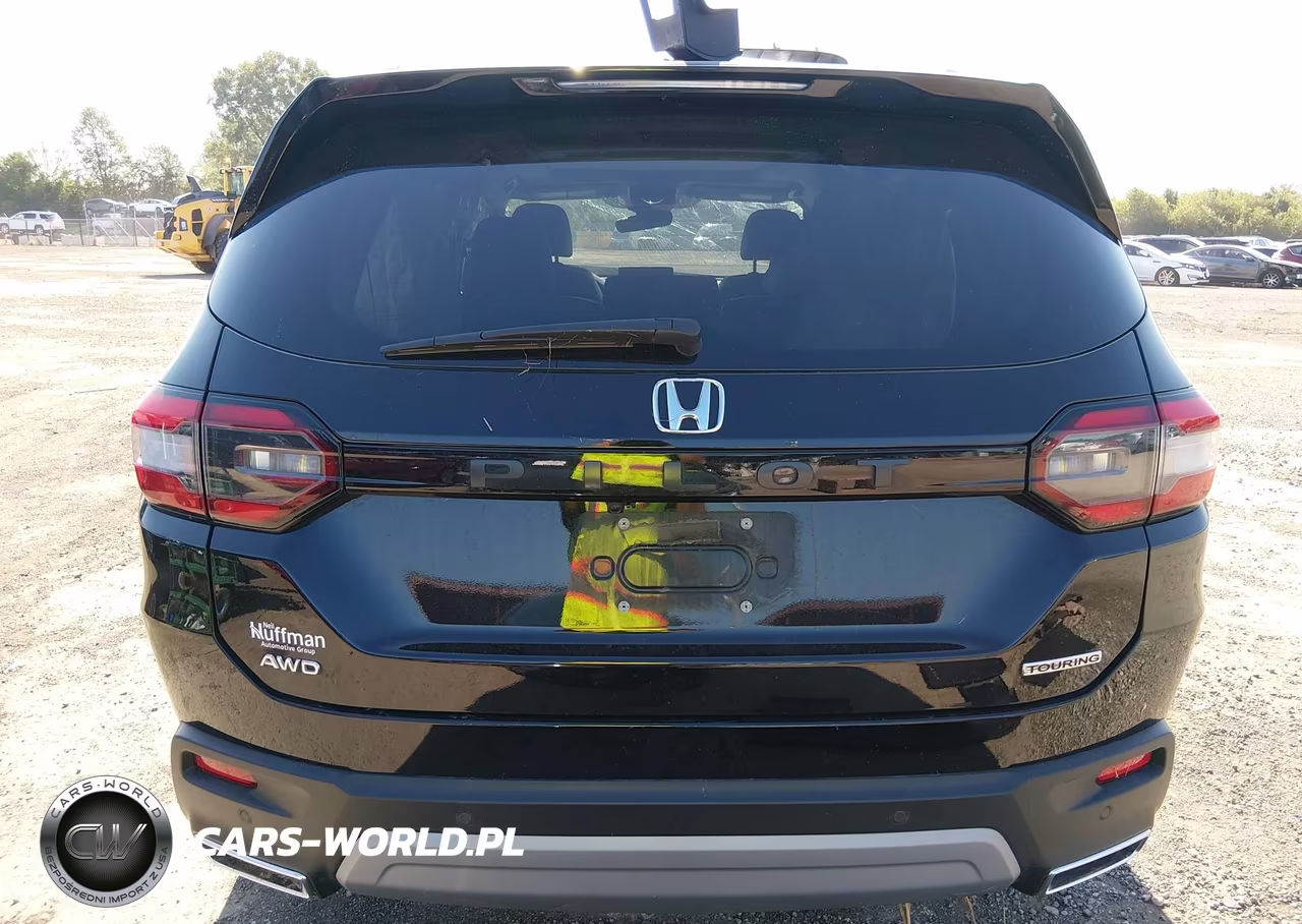 2025 Honda Pilot Touring VIN:5FNYG1H72SB080847 - 16