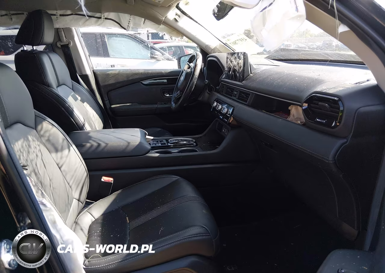2025 Honda Pilot Touring VIN:5FNYG1H72SB080847 - 5