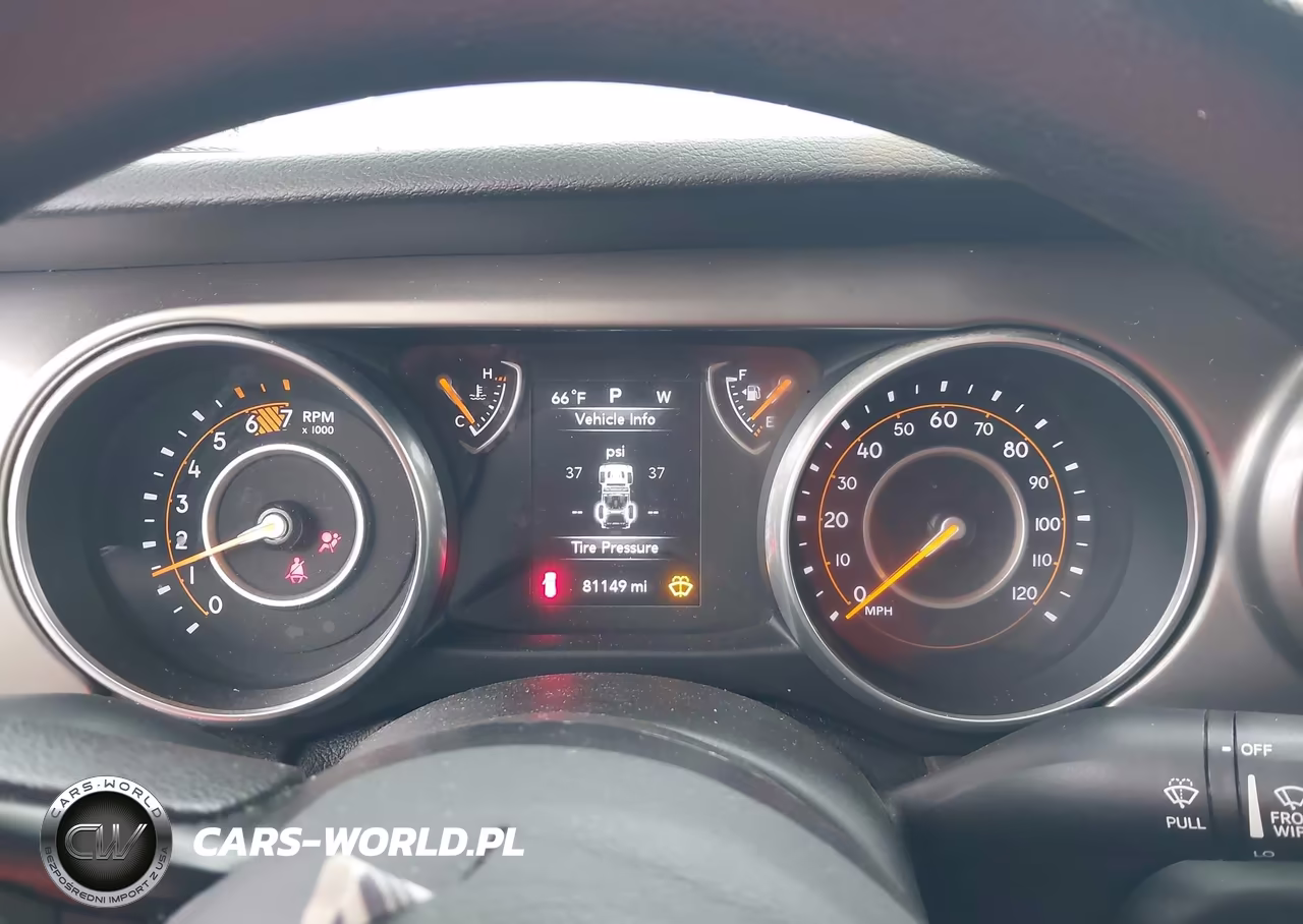 2018 Jeep Wrangler Unlimited Sport 4X4 VIN:1C4HJXDN5JW181755 - 7
