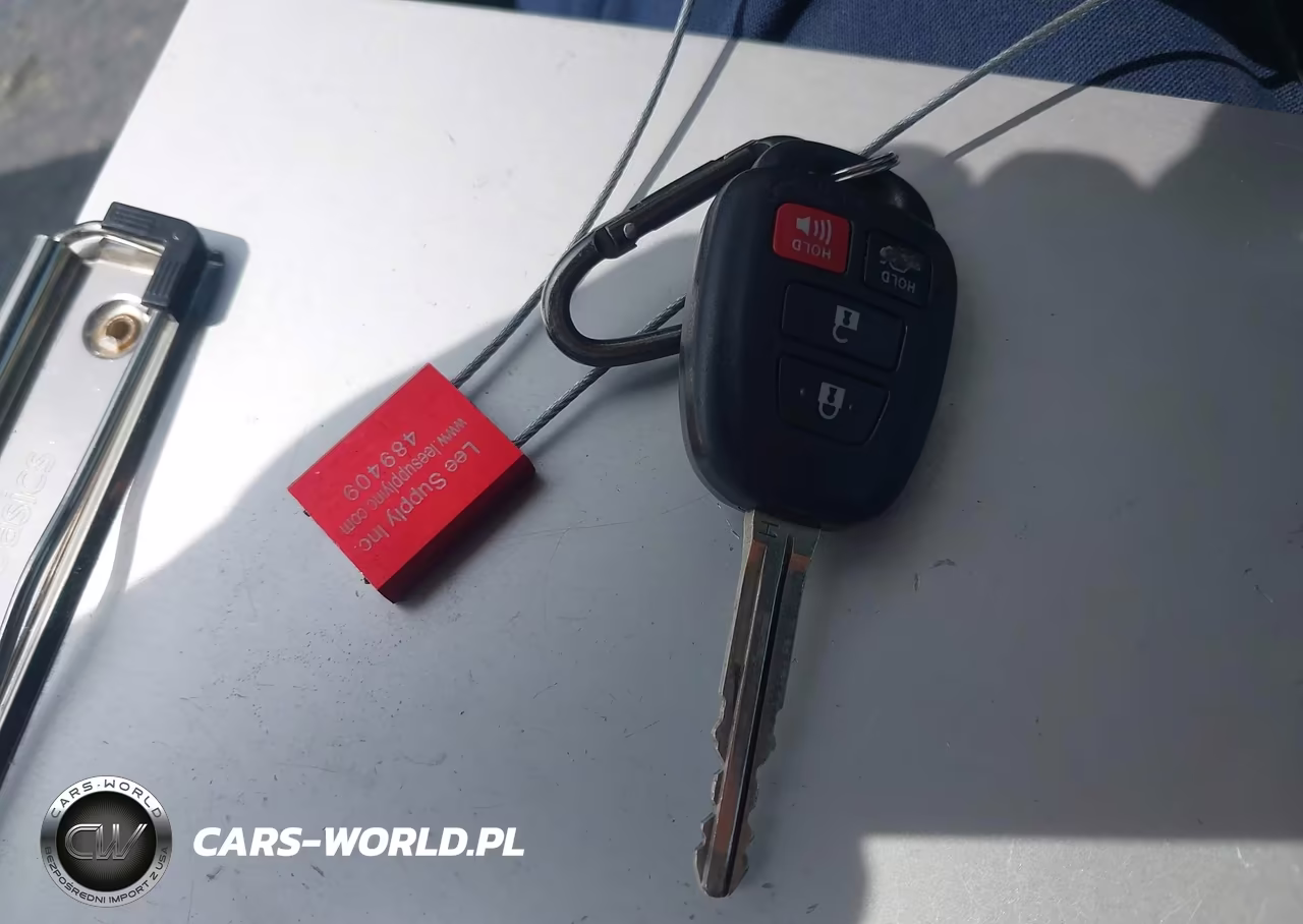 2018 Toyota Corolla Se VIN:5YFBURHE8JP838219 - 11