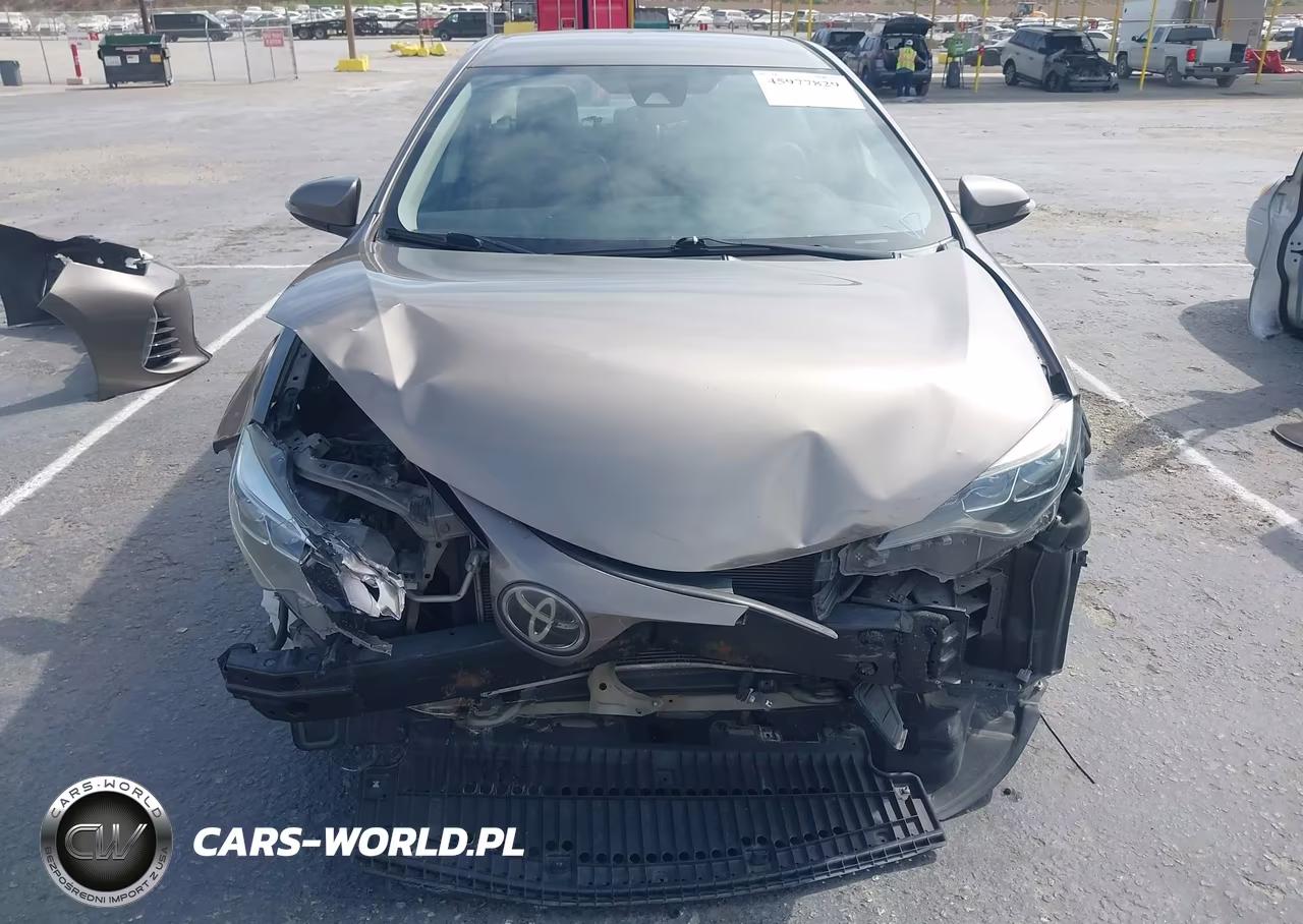 2018 Toyota Corolla Se VIN:5YFBURHE8JP838219 - 13