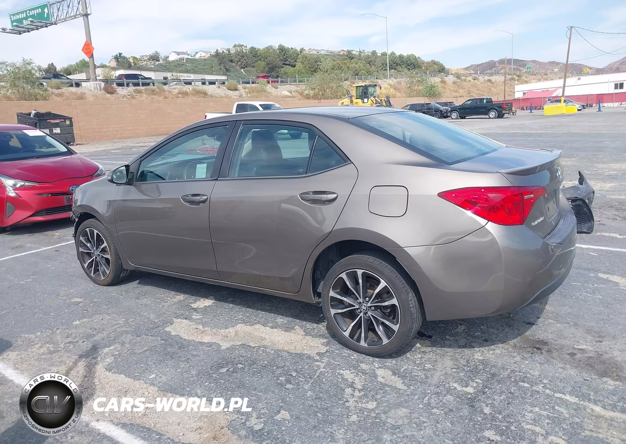 2018 Toyota Corolla Se VIN:5YFBURHE8JP838219 - 15