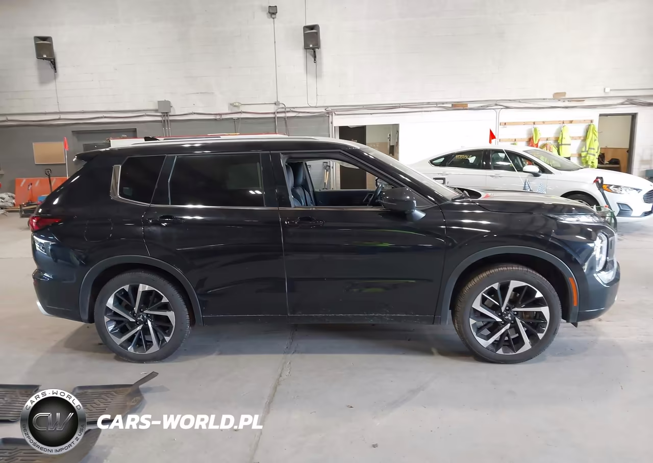 2024 Mitsubishi Outlander VIN:JA4J4WA82RZ076046 - 13