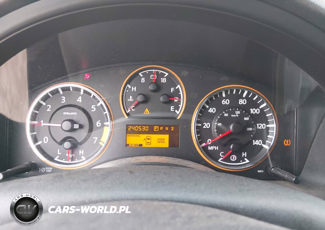 2013 Nissan Armada Platinum VIN:5N1BA0NFXDN604923 - 7