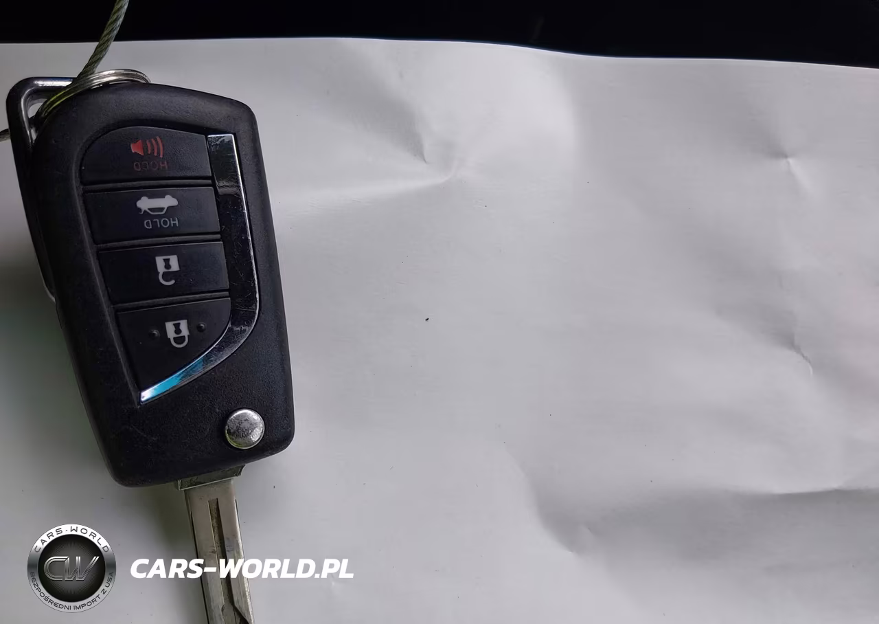 2018 Toyota Camry Le VIN:4T1B11HK8JU601874 - 11