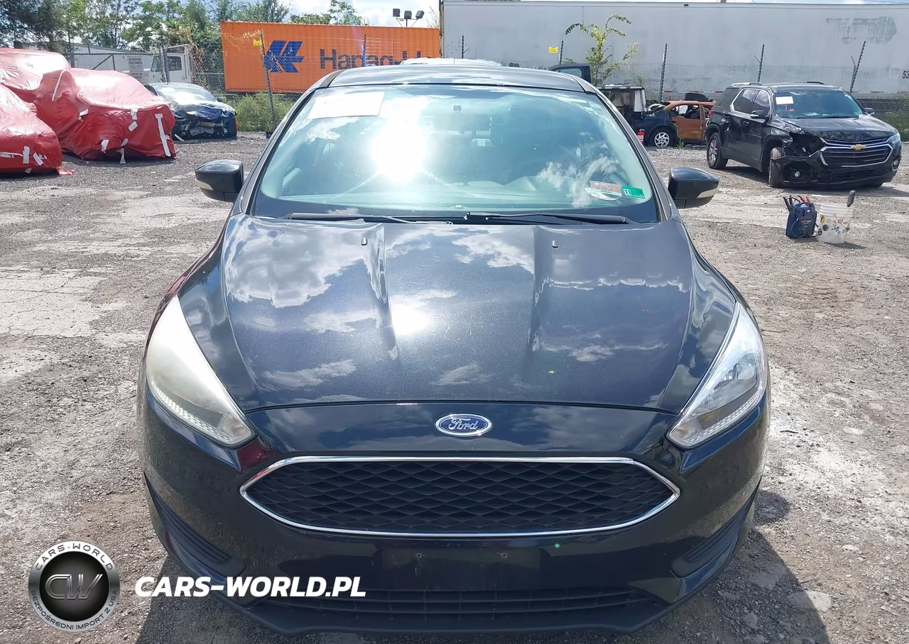 2015 Ford Focus Se VIN:1FADP3F27FL273764 - 6