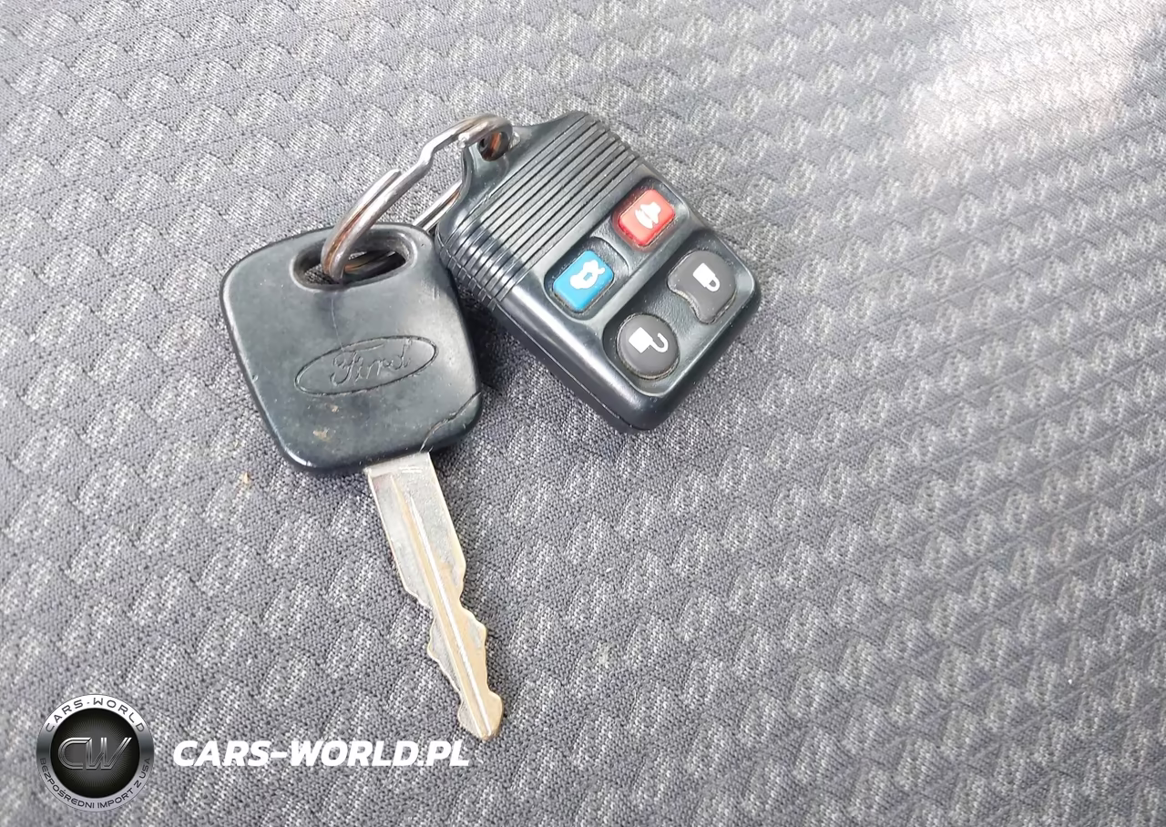 2005 Ford Focus Zx3 VIN:3FAFP31N35R112371 - 11