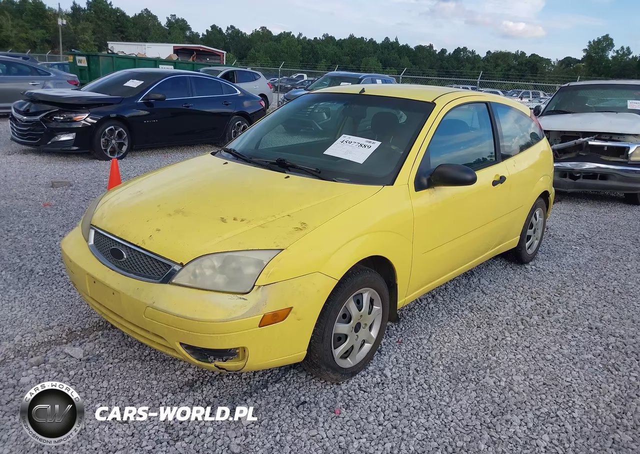 2005 Ford Focus Zx3 VIN:3FAFP31N35R112371 - 2