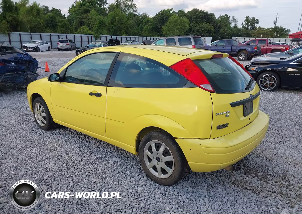 2005 Ford Focus Zx3 VIN:3FAFP31N35R112371 - 3
