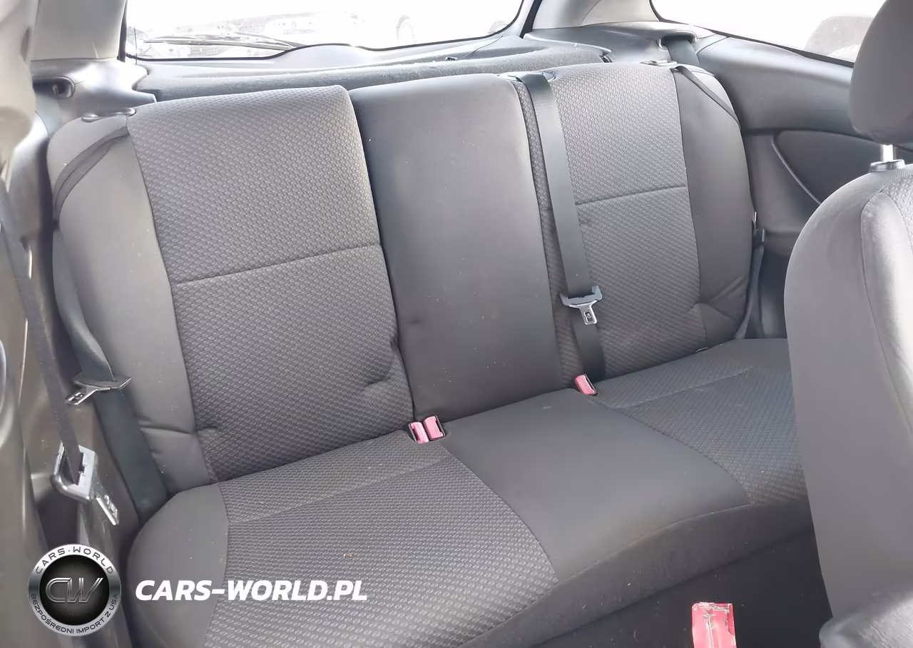 2005 Ford Focus Zx3 VIN:3FAFP31N35R112371 - 8