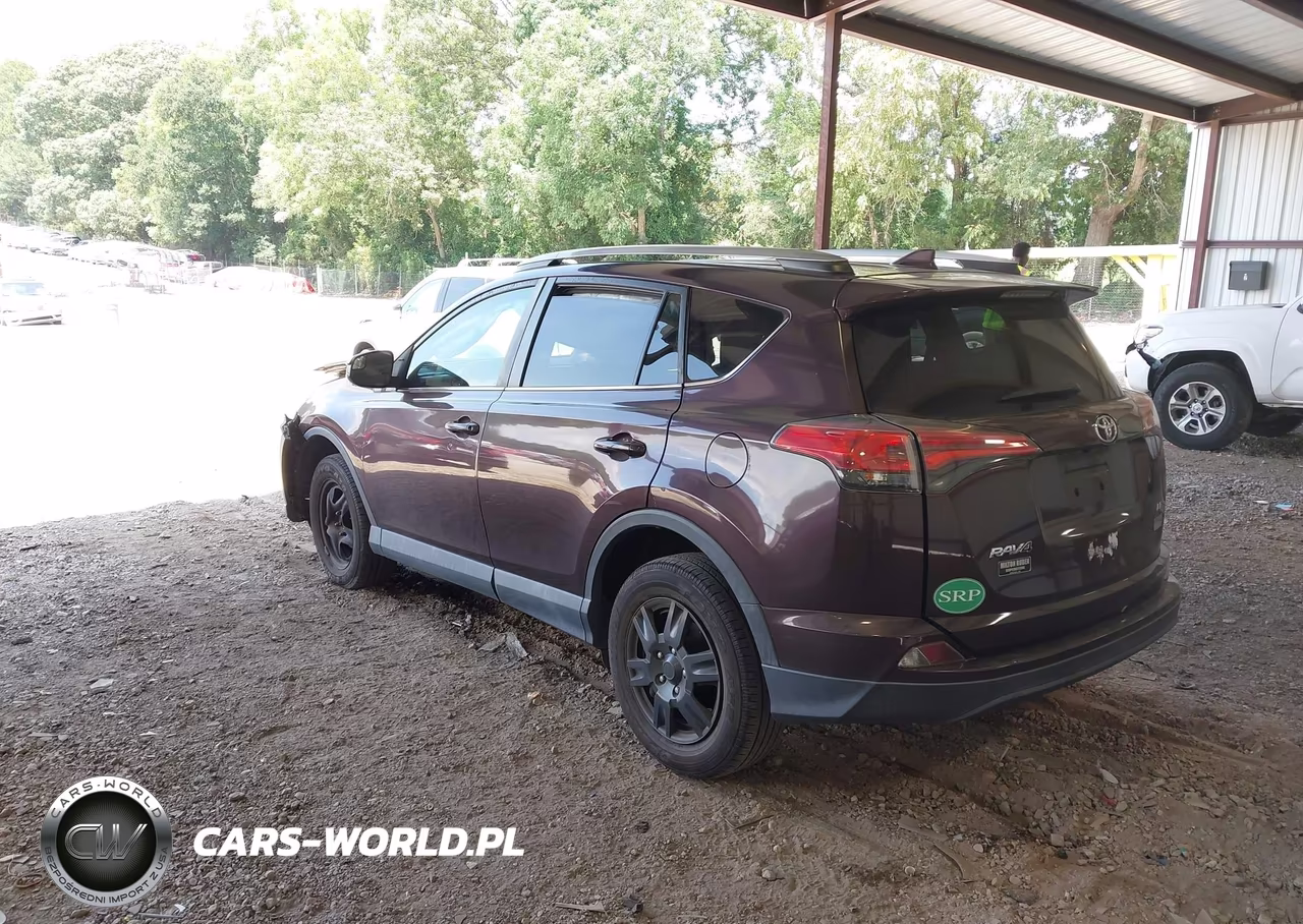 2018 Toyota Rav4 Le VIN:2T3ZFREV0JW480455 - 3