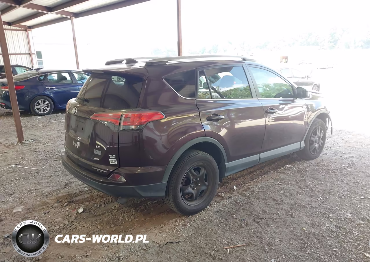 2018 Toyota Rav4 Le VIN:2T3ZFREV0JW480455 - 4