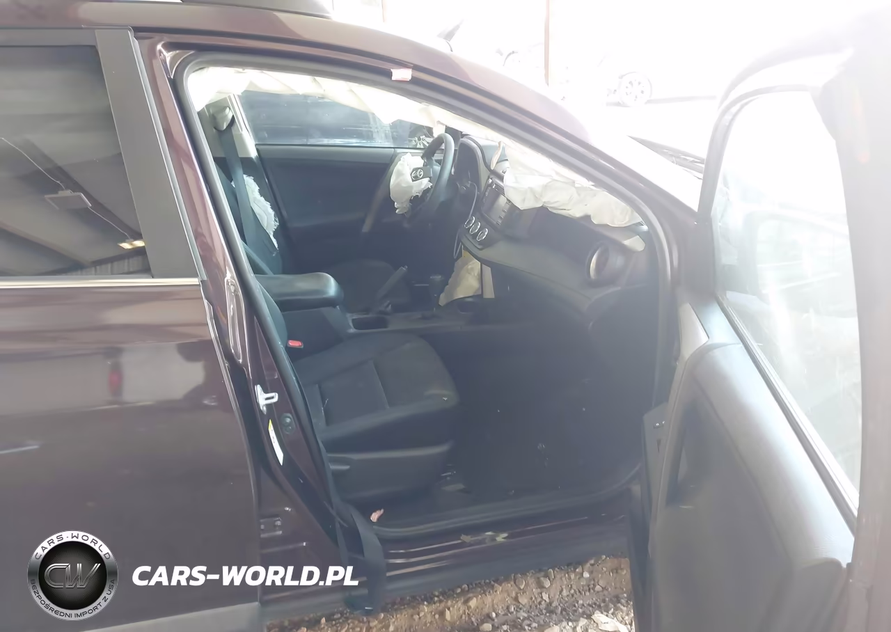 2018 Toyota Rav4 Le VIN:2T3ZFREV0JW480455 - 5