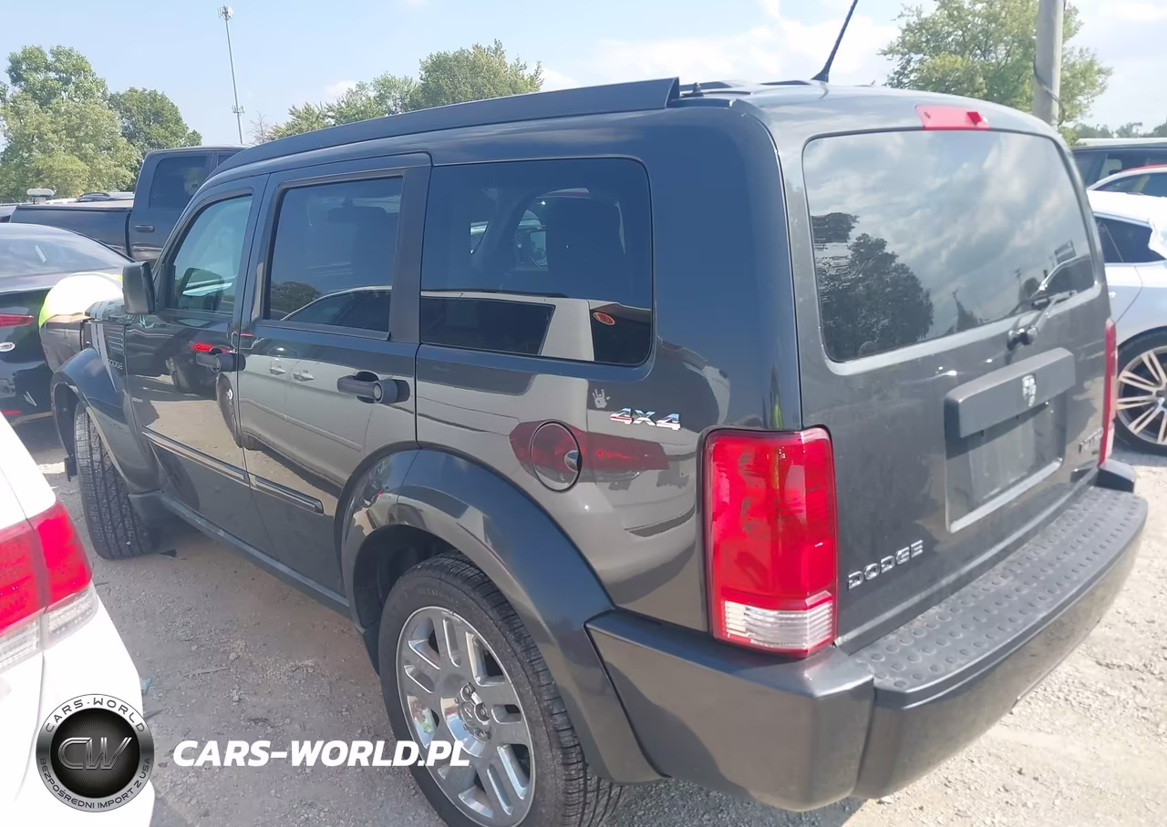 2011 Dodge Nitro Heat VIN:1D4PU4GK6BW576695 - 3