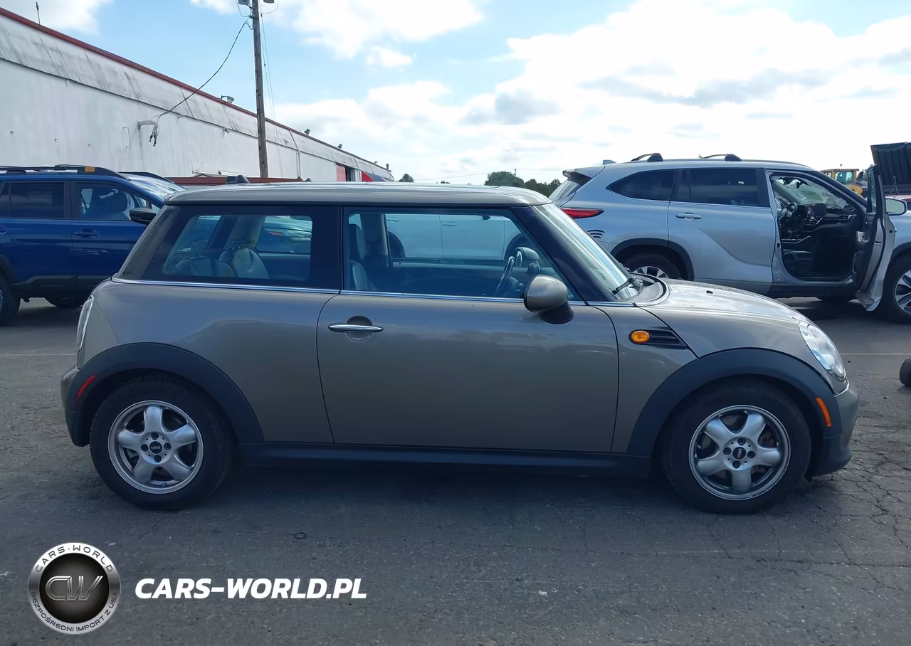 2011 Mini Cooper VIN:WMWSU3C57BT098643 - 13