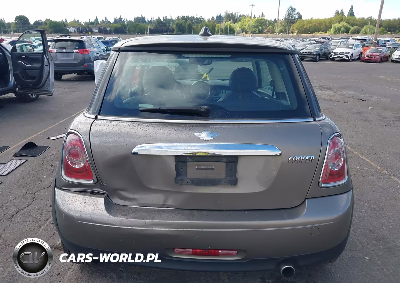 2011 Mini Cooper VIN:WMWSU3C57BT098643 - 16