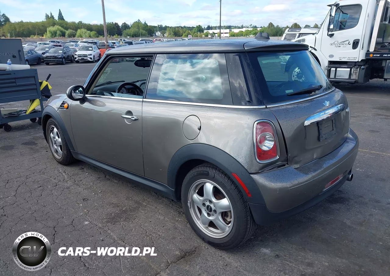 2011 Mini Cooper VIN:WMWSU3C57BT098643 - 3