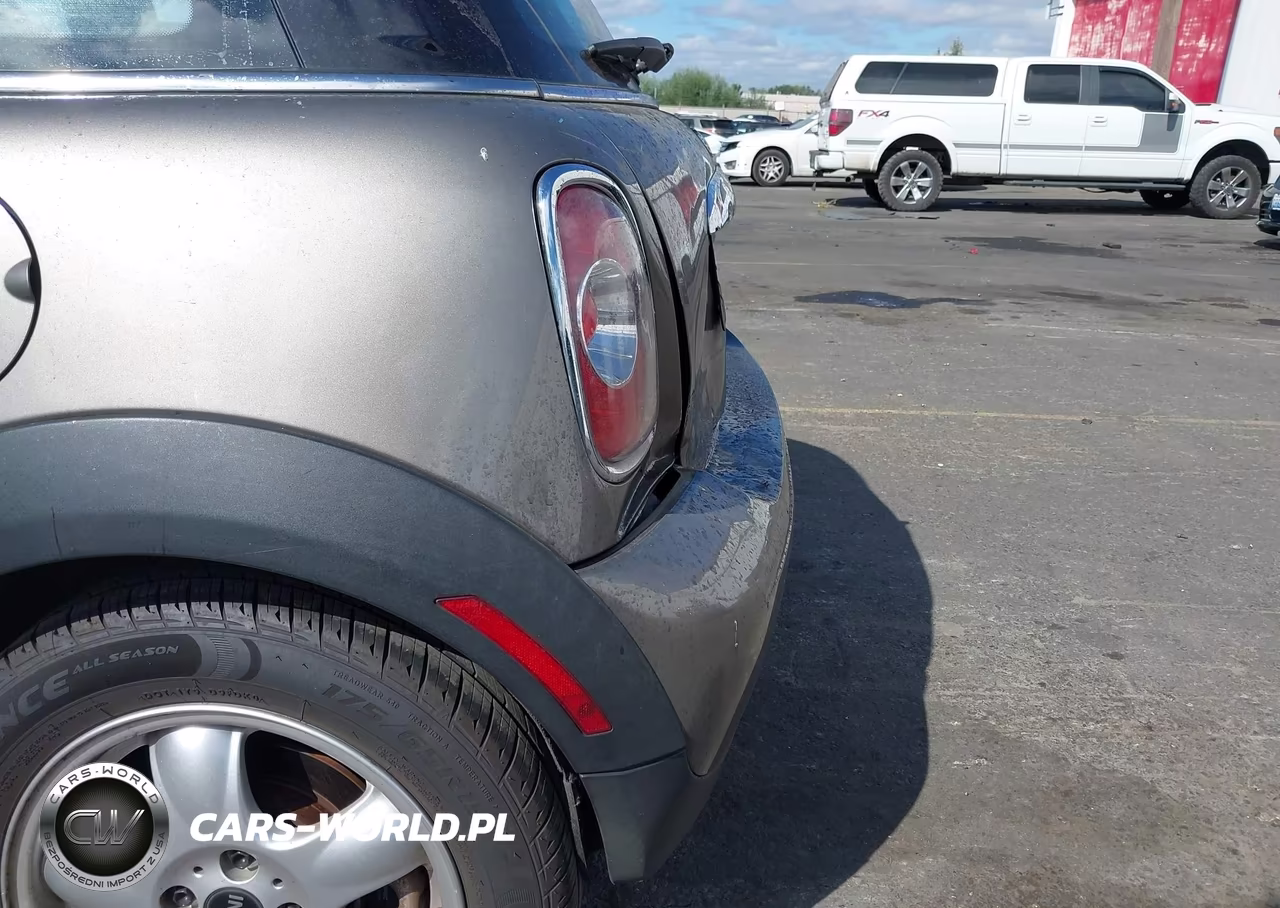 2011 Mini Cooper VIN:WMWSU3C57BT098643 - 6