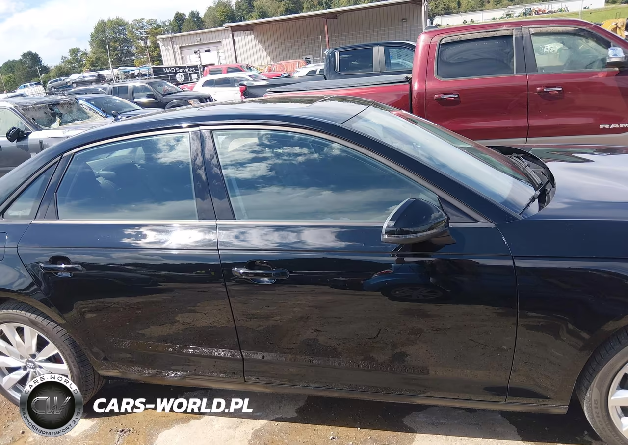 2017 Audi A4 Premium VIN:WAUANAF47HN002474 - 13