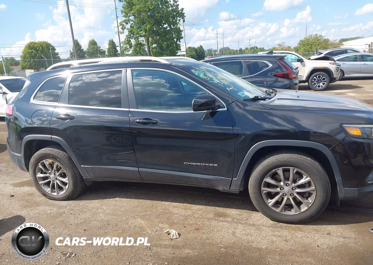 2020 Jeep Cherokee Latitude Lux 4X4 VIN:1C4PJMLXXLD631413 - 13