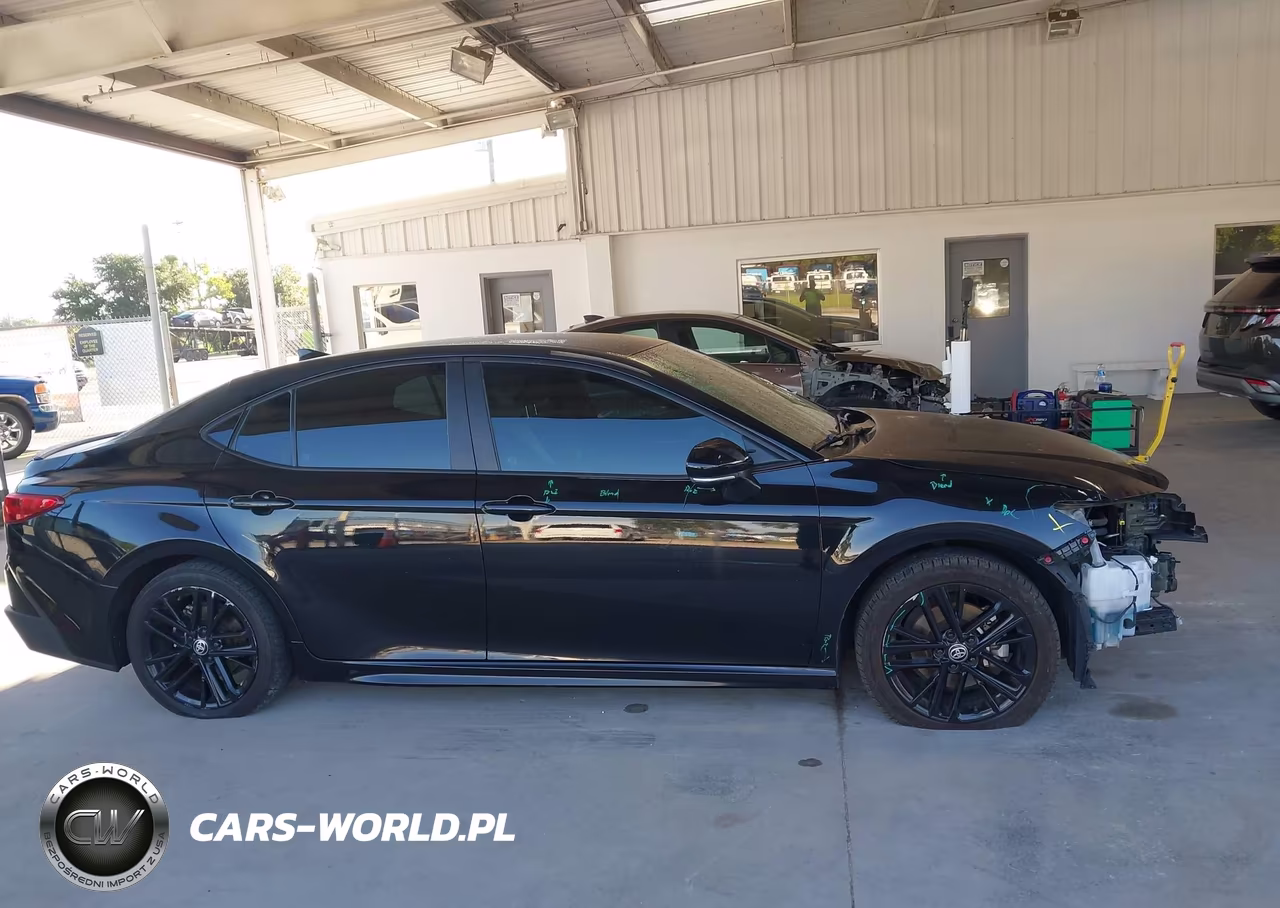 2025 Toyota Camry Se VIN:4T1DAACK9SU076227 - 13