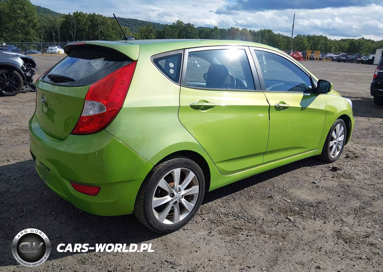 2012 Hyundai Accent Se VIN:KMHCU5AE1CU013129 - 4