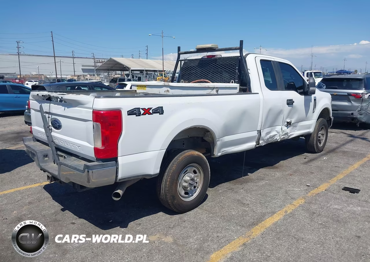 2017 Ford F-250 Xl VIN:1FT7X2B69HEF48701 - 4