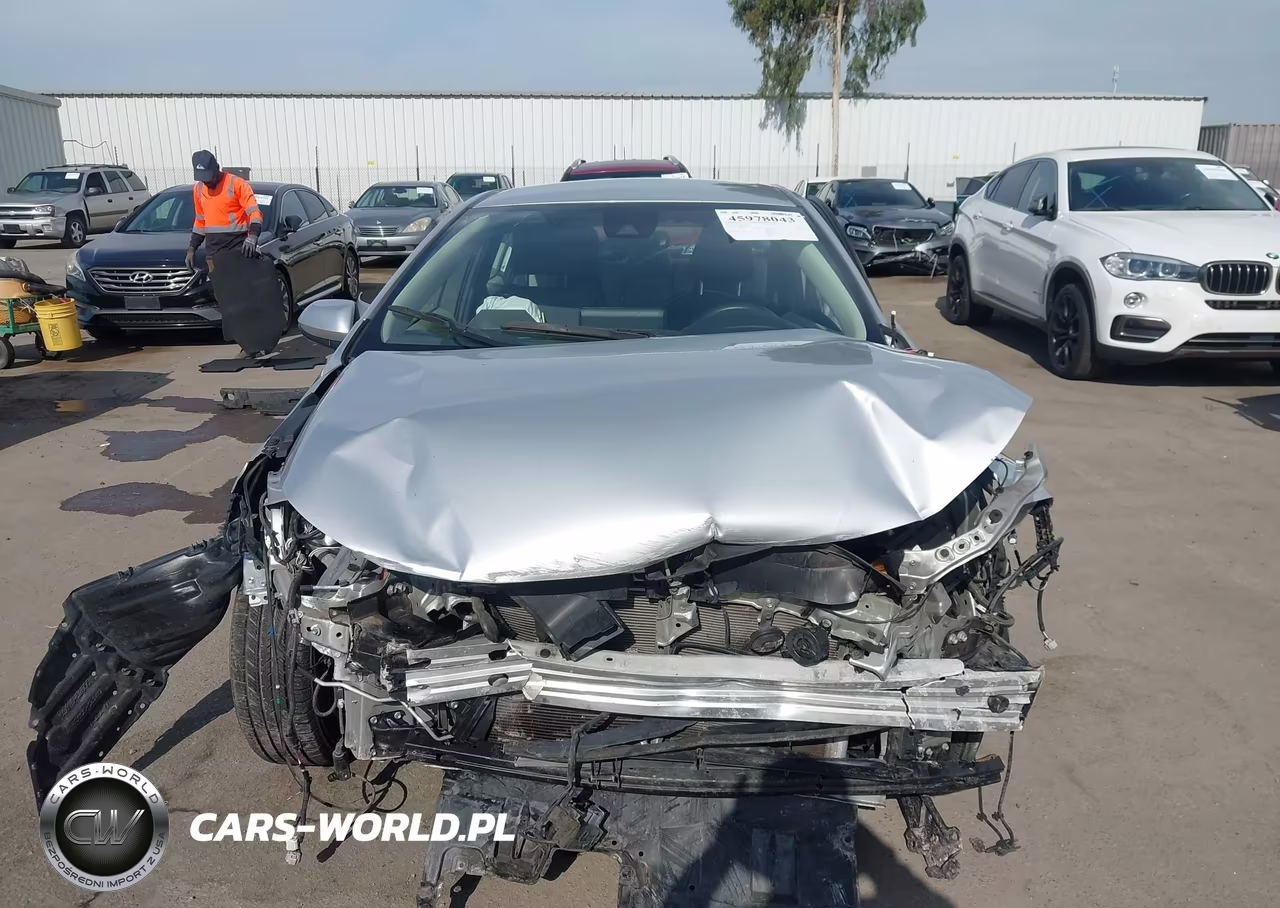 2022 Toyota Corolla Hybrid Le VIN:JTDEAMDE1NJ040976 - 13