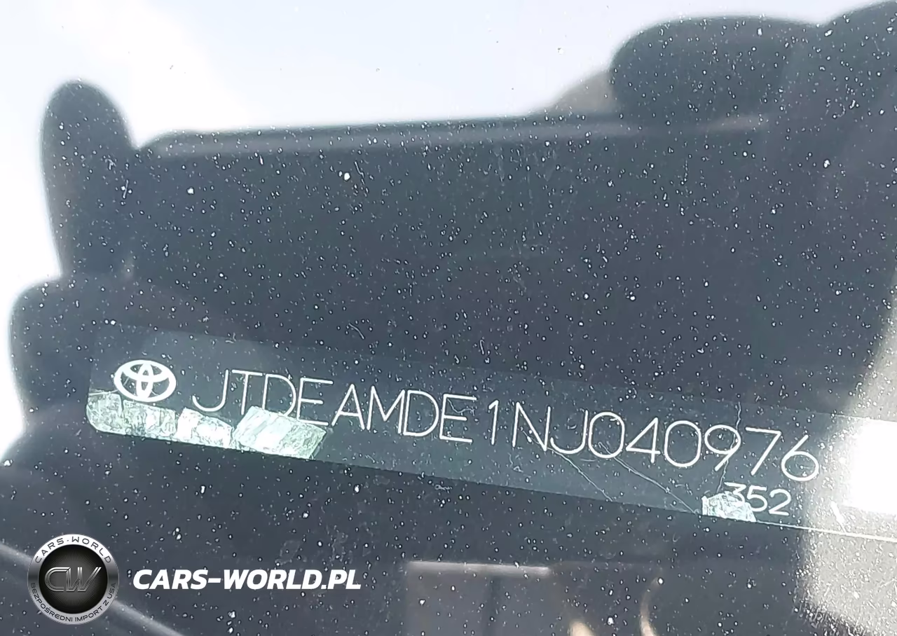 2022 Toyota Corolla Hybrid Le VIN:JTDEAMDE1NJ040976 - 9