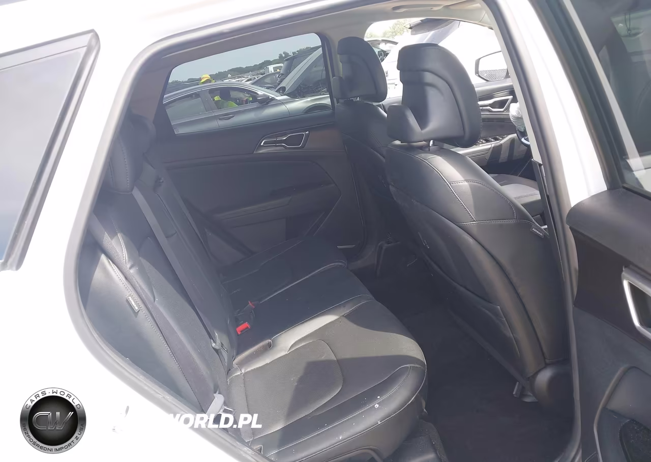 2025 Kia Sportage Ex VIN:5XYK33DF8SG248686 - 8
