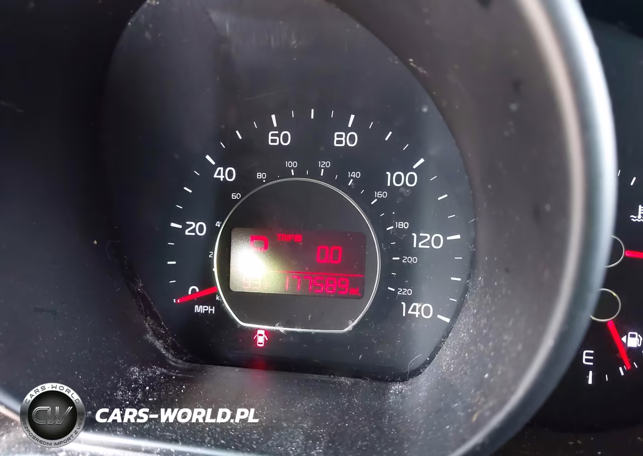 2014 Kia Soul VIN:KNDJN2A23E7716746 - 7