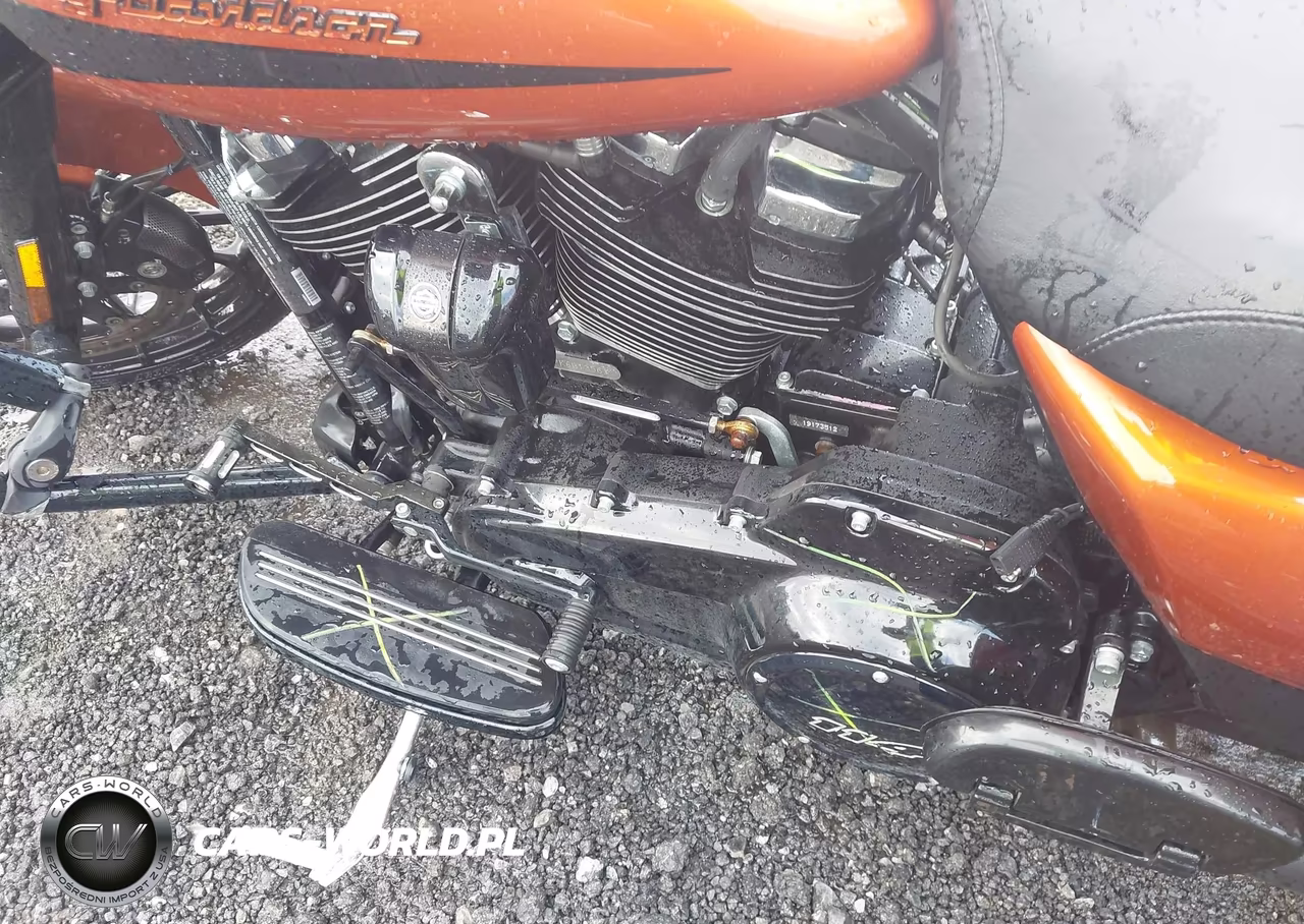 2019 Harley-Davidson Flhxs VIN:1HD1KRP10KB681056 - 9